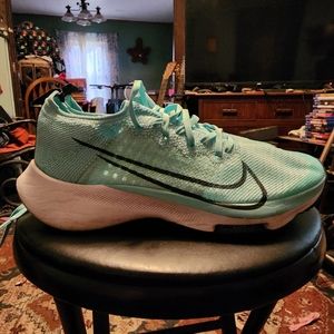 Nike Zoom Tempo Next